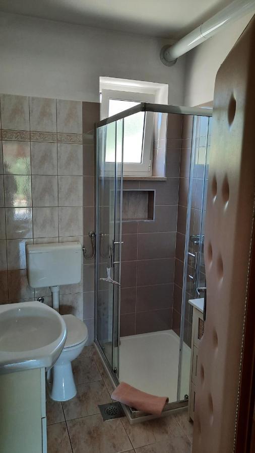 Casa Grazia Villa Ровин Екстериор снимка